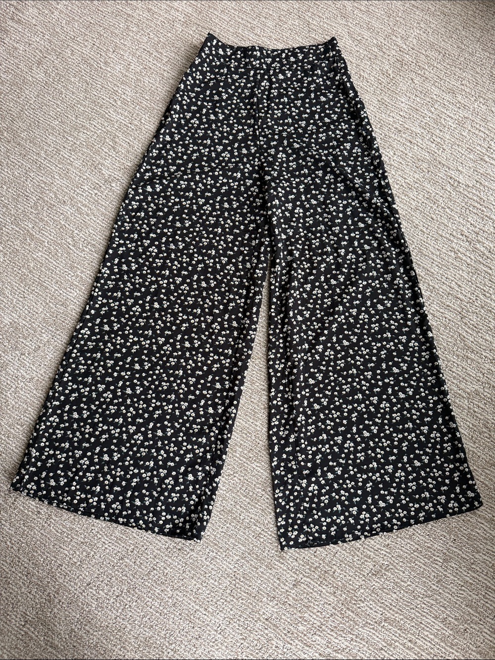 Perfect condition SHEIN Palazzo Pants Size 2